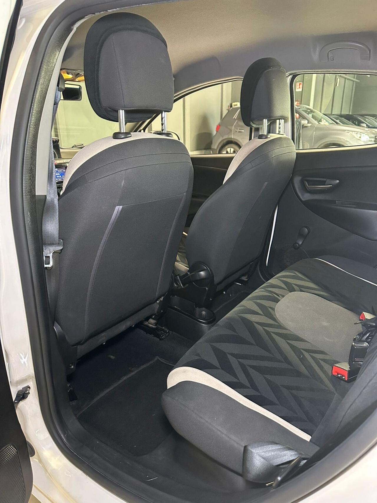 Lancia Ypsilon 1.2 69 CV 5 porte Gold (PER NEOPATENTATI)