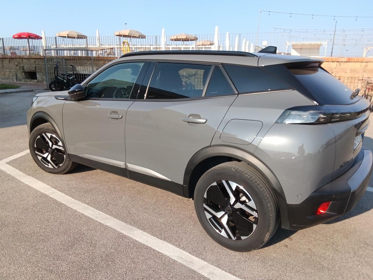 Peugeot 2008 BlueHDi 130 S&S EAT8 Allure