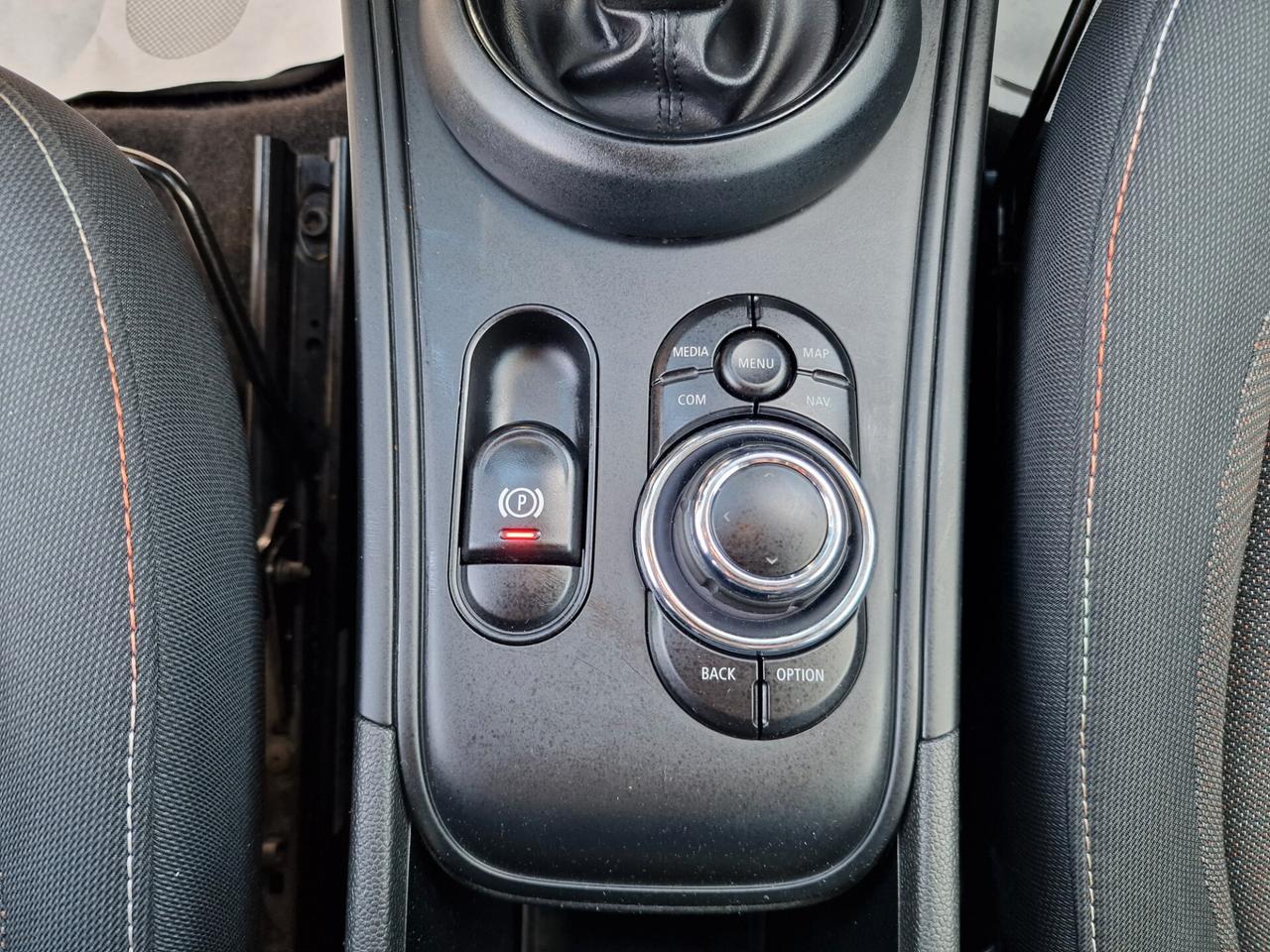 Mini One D Countryman 1.5 Business DCT 115 cv