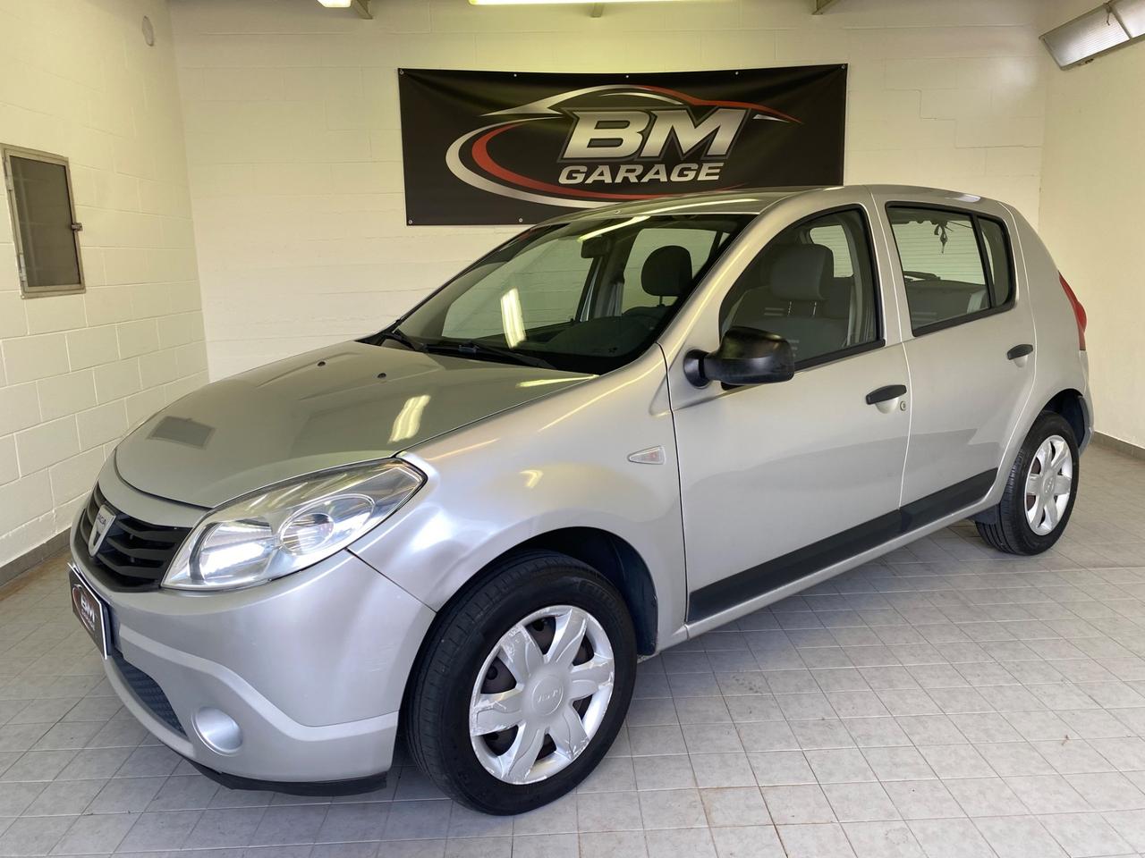 Dacia Sandero 1.2 16V GPL 75CV Embleme