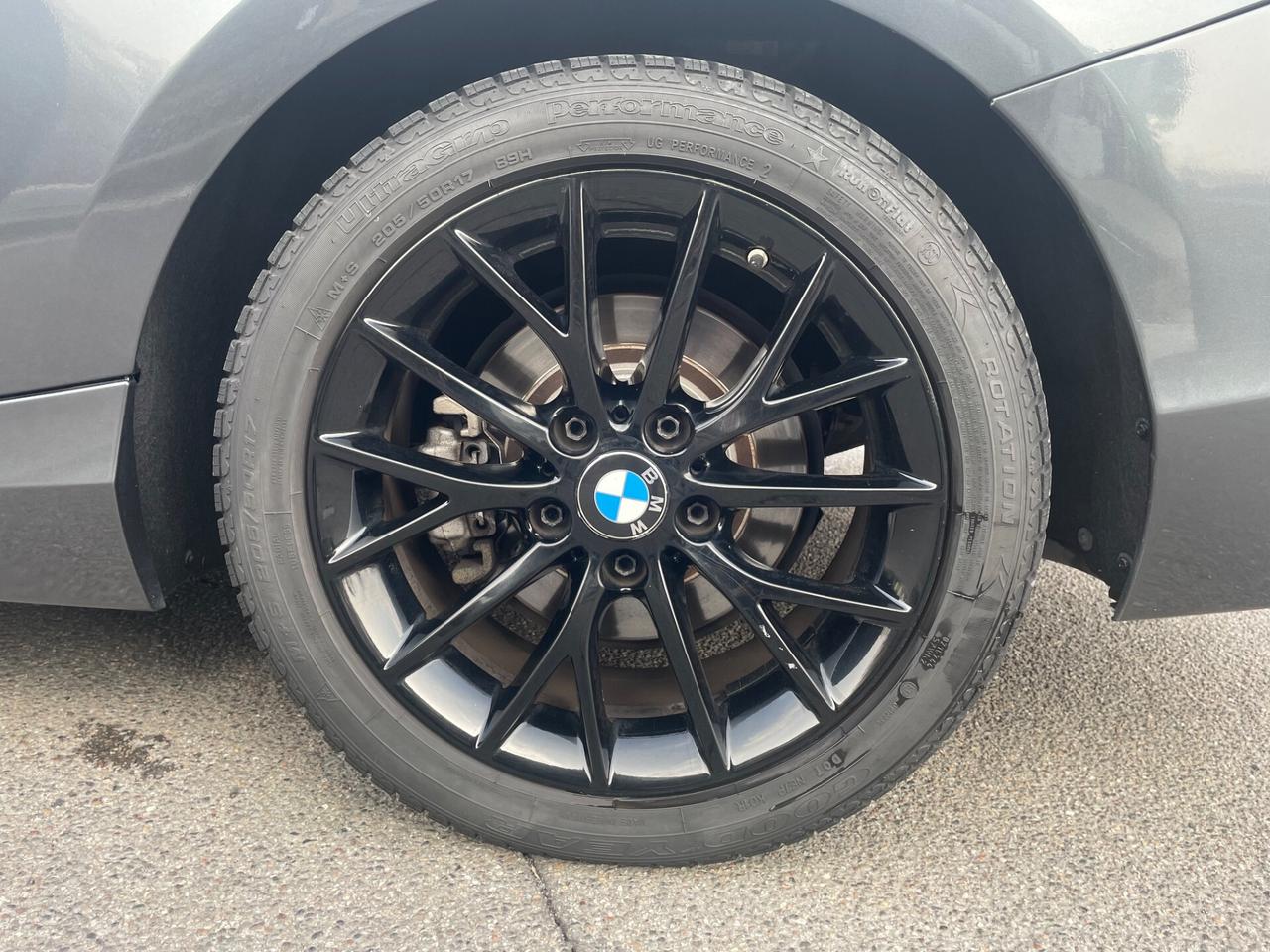 Bmw 220 220i Cabrio*Automatik*Navi*Tutti Taglindi BMW*