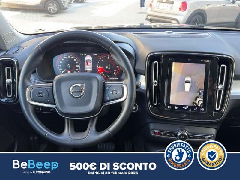 Volvo XC40 2.0 D4 MOMENTUM AWD GEARTRONIC