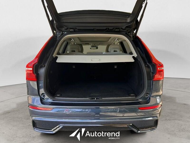 Volvo XC60 B4 197+14 CV AWD Mild Hybrid Diesel Automatico Ultimate Dark