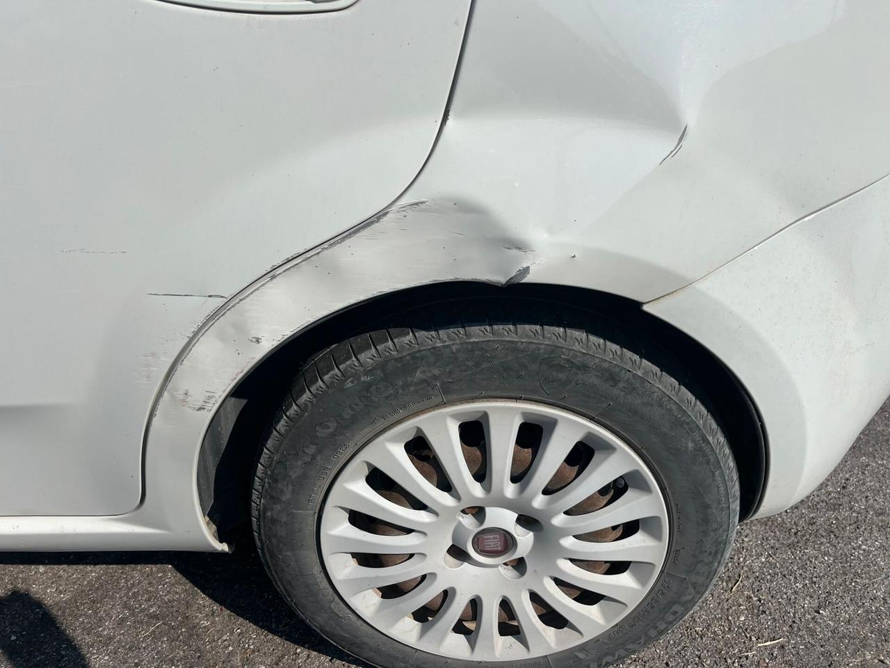 Fiat Punto Evo 1.4 5 porte Emotion GPL MOTORE DA VERIFICARE