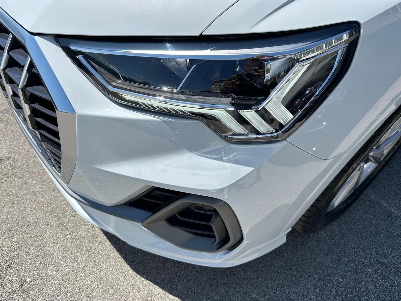 Audi Q3 35 2.0 tdi S line edition s-tronic