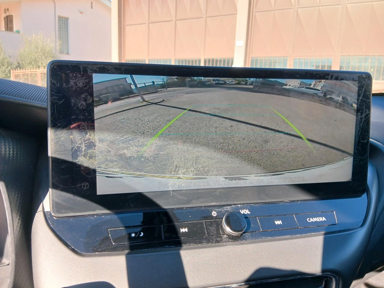 Nissan Juke 1.0 DIG-T 114 CV N-Connecta