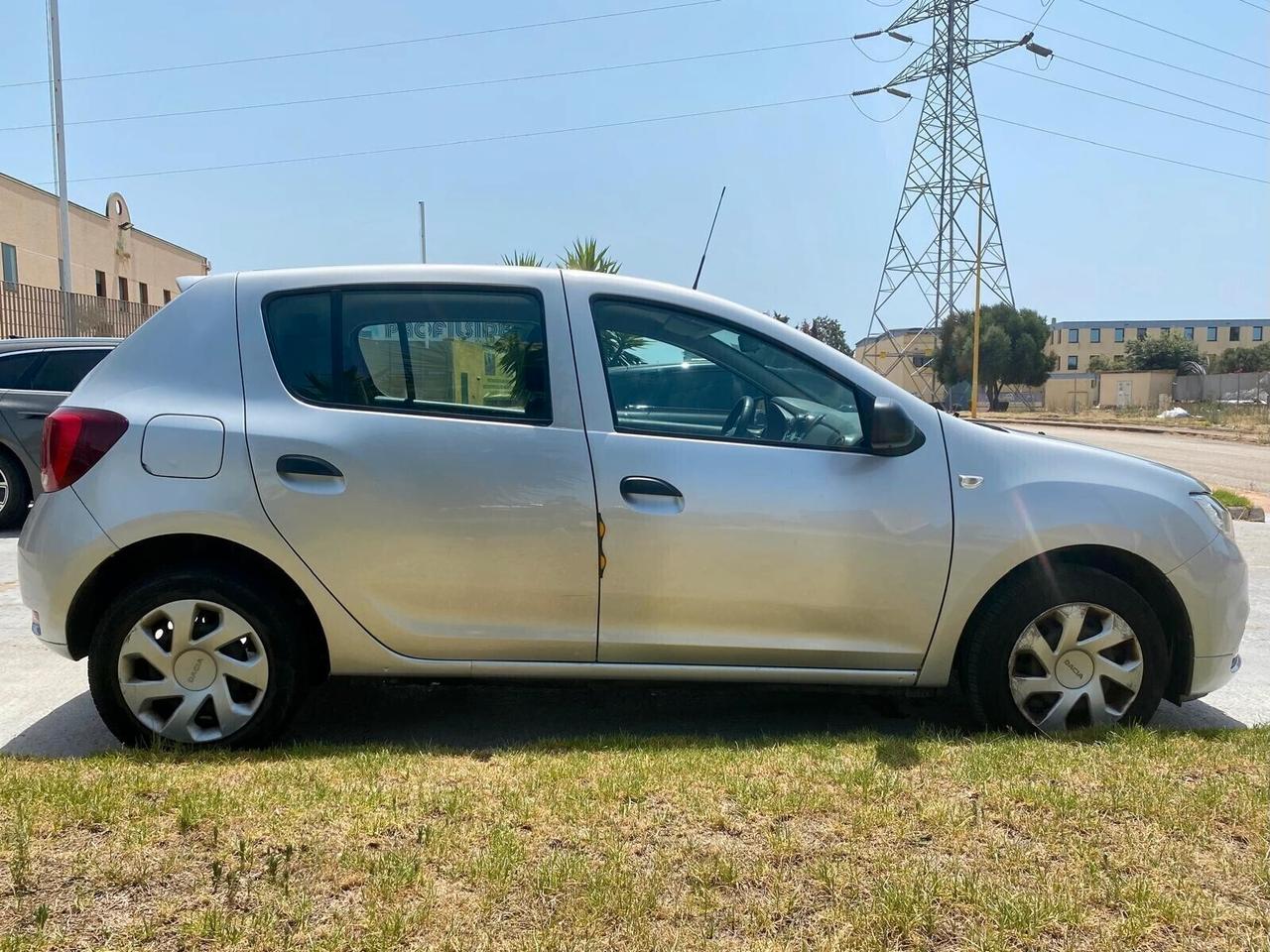 Dacia Sandero 1.5 dCi 8V 75 CV *gancio traino