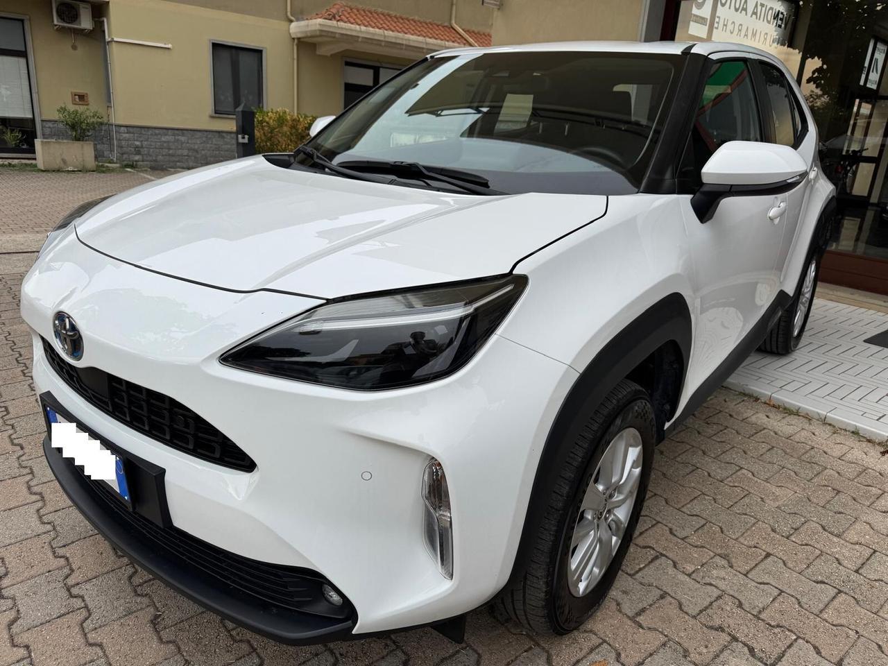 Toyota Yaris Cross 1.5 Hybrid 5p. E-CVT Business