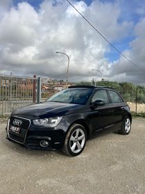 Audi A1 SPB 1.6 TDI 105 CV con tetto apribile navigazione
