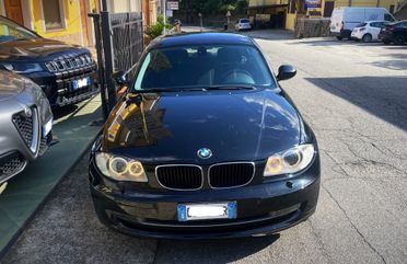 Bmw 118d Attiva 5P - 2010