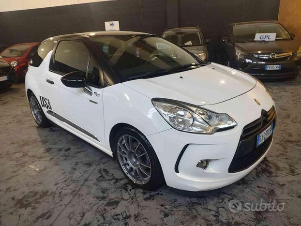 DS AUTOMOBILES DS 3 1.4 HDi 70 So Chic