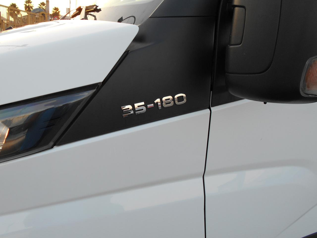 Iveco Daily 35c18 cabinato