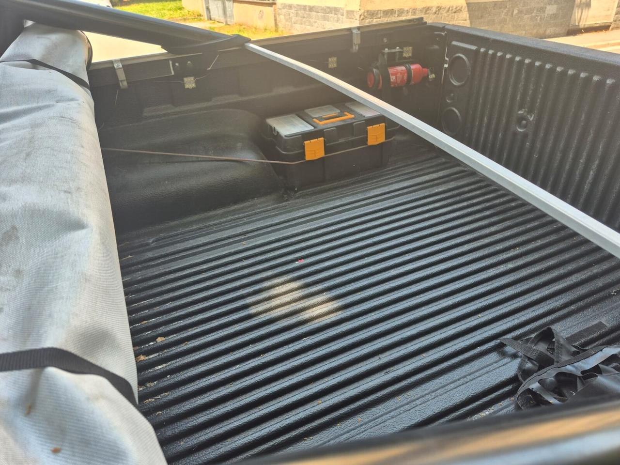Toyota Hilux 2.4 D-4D 4WD 4 porte Double Cab Lounge