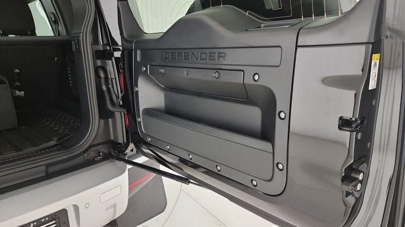 Land Rover Defender 110 3.0D I6 200 CV AWD Auto S