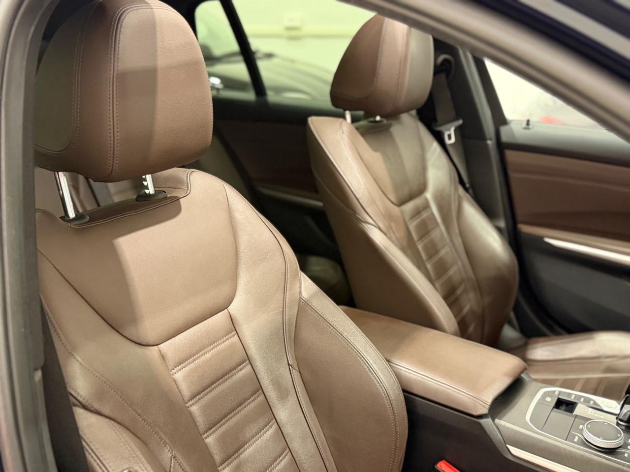 Bmw 330e xDrive Touring FULL, UNIPRO