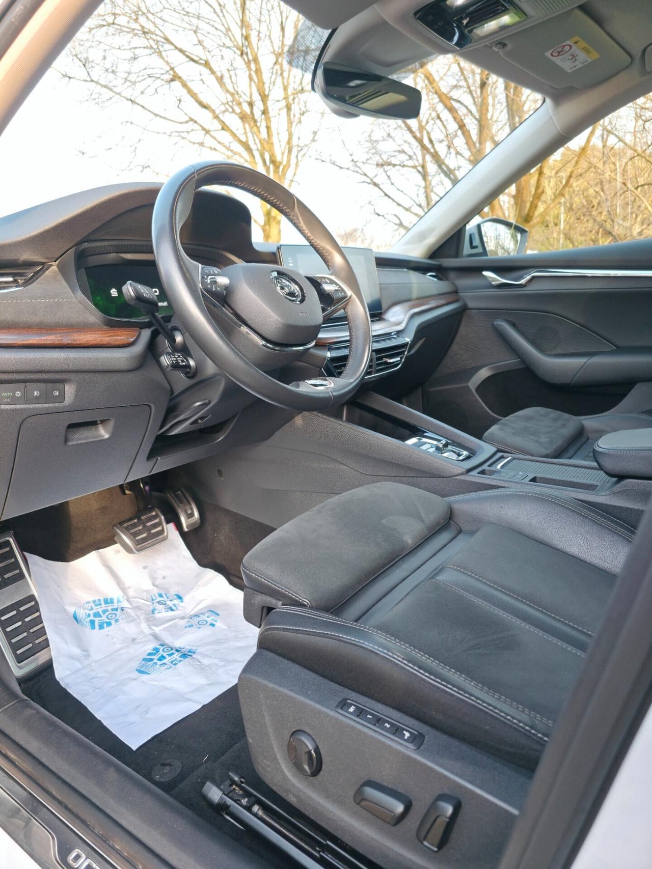 Skoda Octavia 2.0 TDI EVO SCR 200 CV DSG 4x4 Wagon Scout