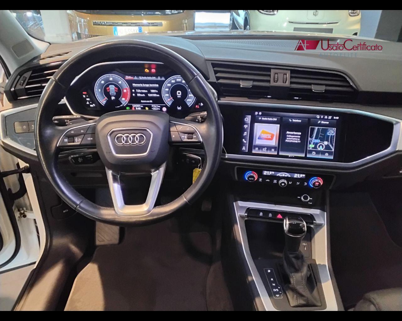 AUDI Q3 35 TDI quattro S tronic Business