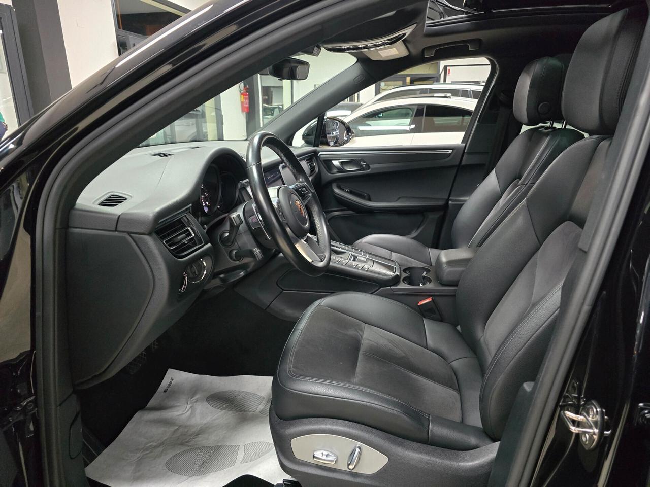 Porsche Macan 2.0 Tetto Panorama