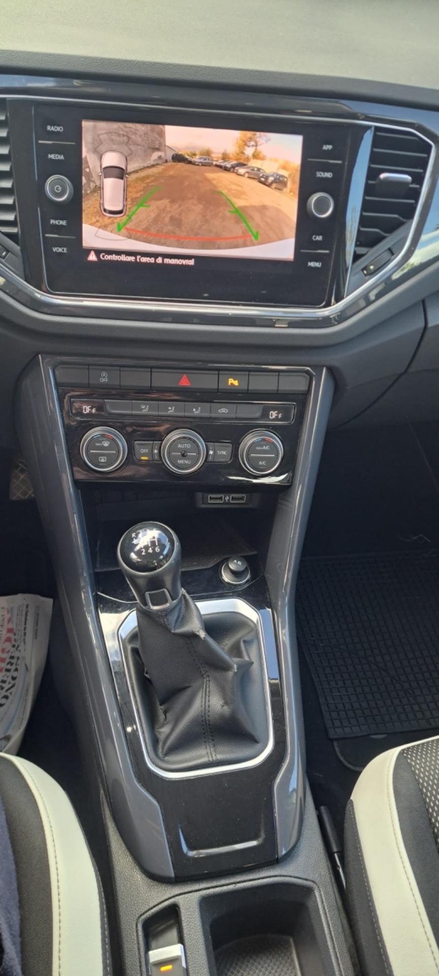 Volkswagen T-Roc 1.6 TDI SCR Business BlueMotion Technology