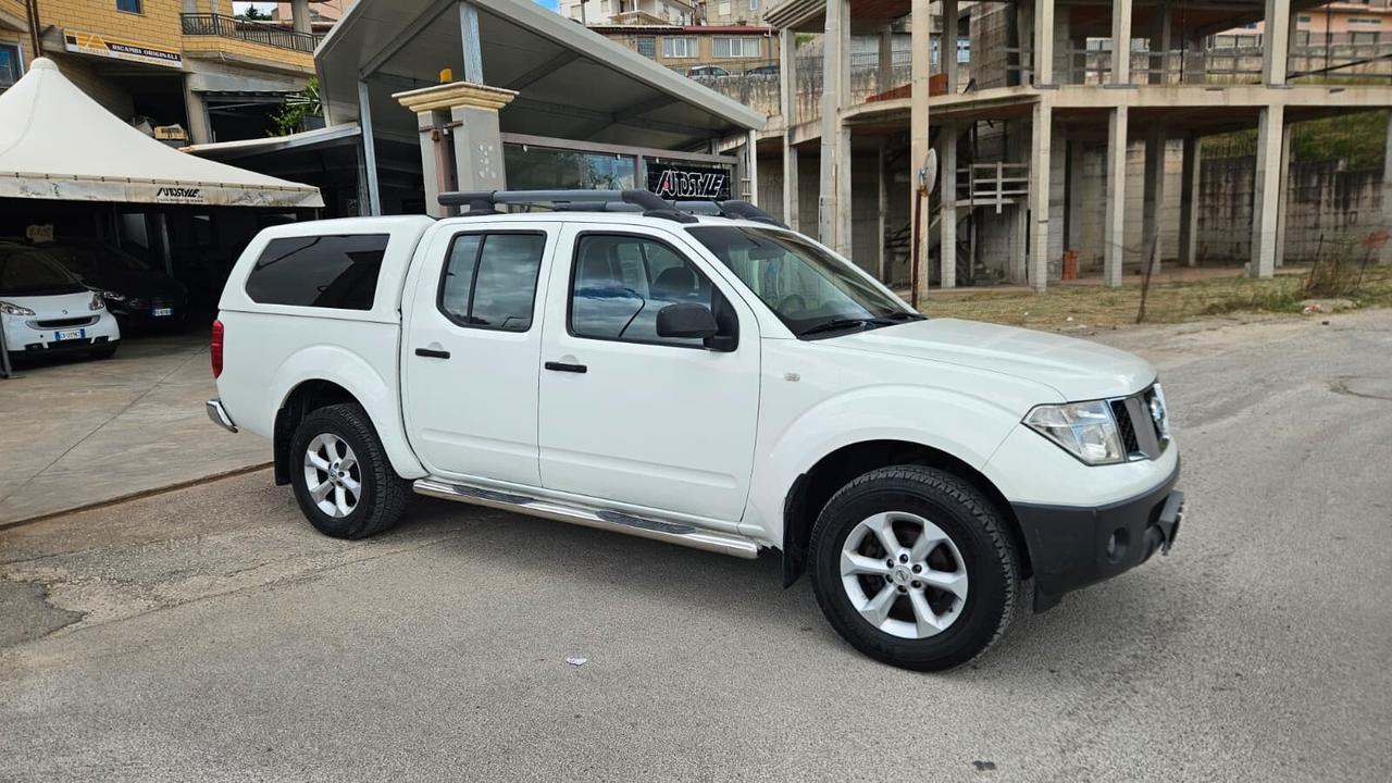 Nissan Navara 2.5 dCi 171CV 4 porte Double Cab LE