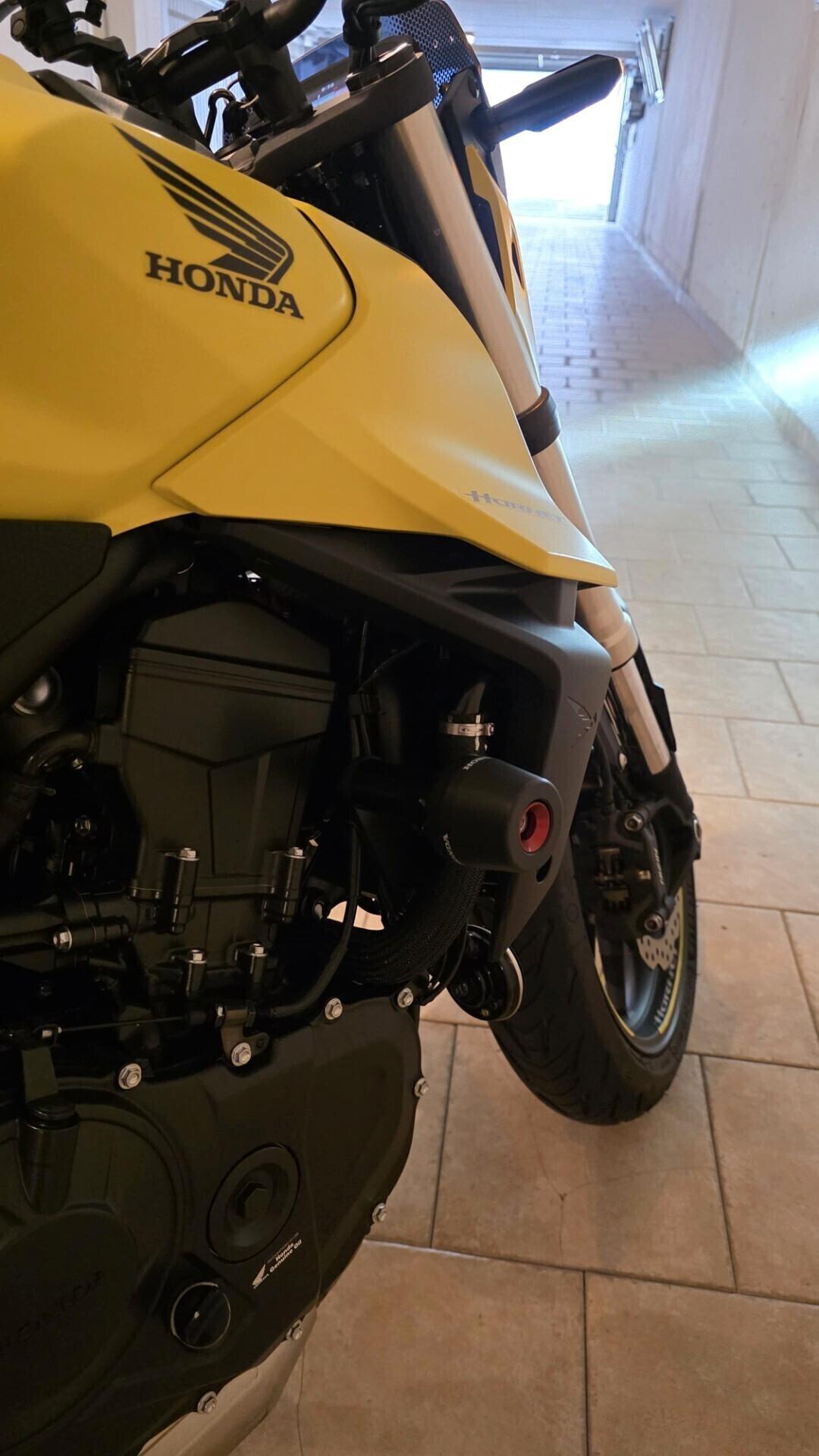 Honda Hornet 750 full optional