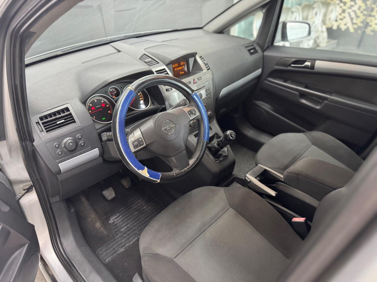 Opel Zafira 1.9 CDTI 7POSIT 120CV ADATTA NEOPATENTATI
