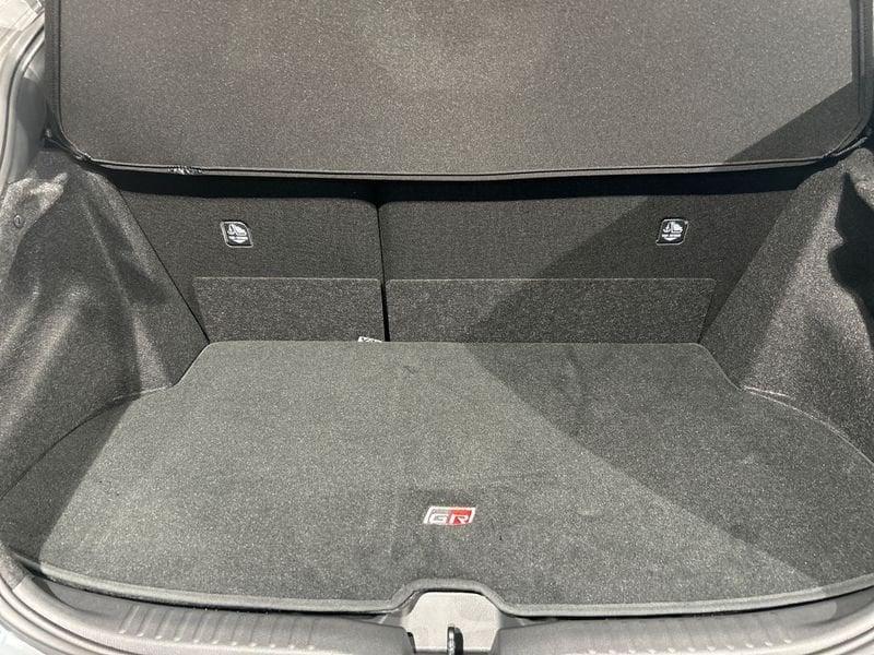 Toyota GR Yaris Circuit i-MT 6 marce