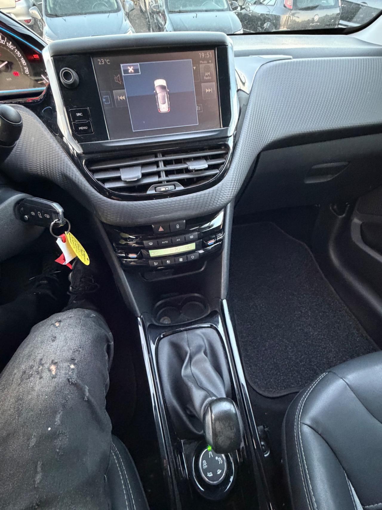 Peugeot 2008 BlueHDi 100 Allure