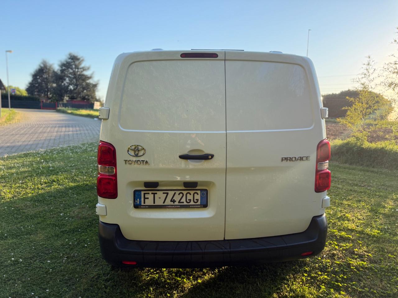 Toyota Proace 1.6D 115CV S&S PC-TN Furgone Compact 5p.10q Comfort