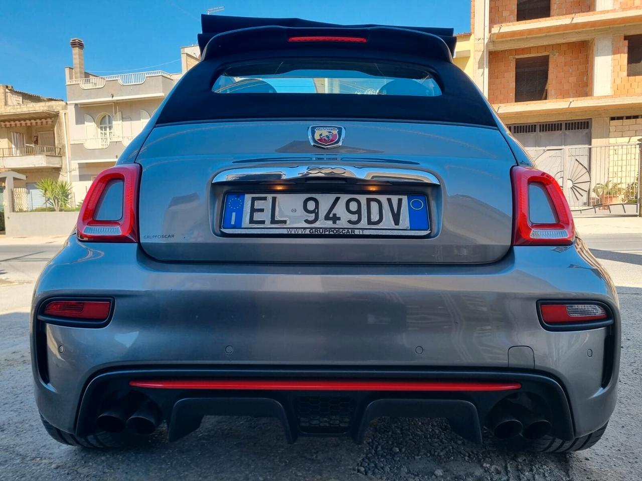 Abarth 500 C 1.4 Turbo T-Jet Custom Cabriolet