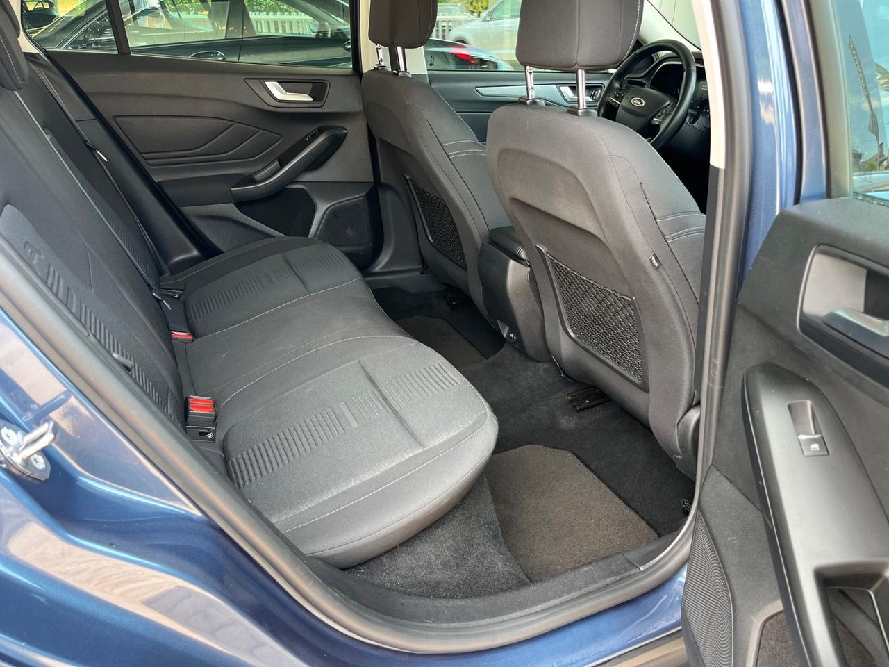 Ford Focus SW 1.5 ecoblue ST-Line 2020 !!