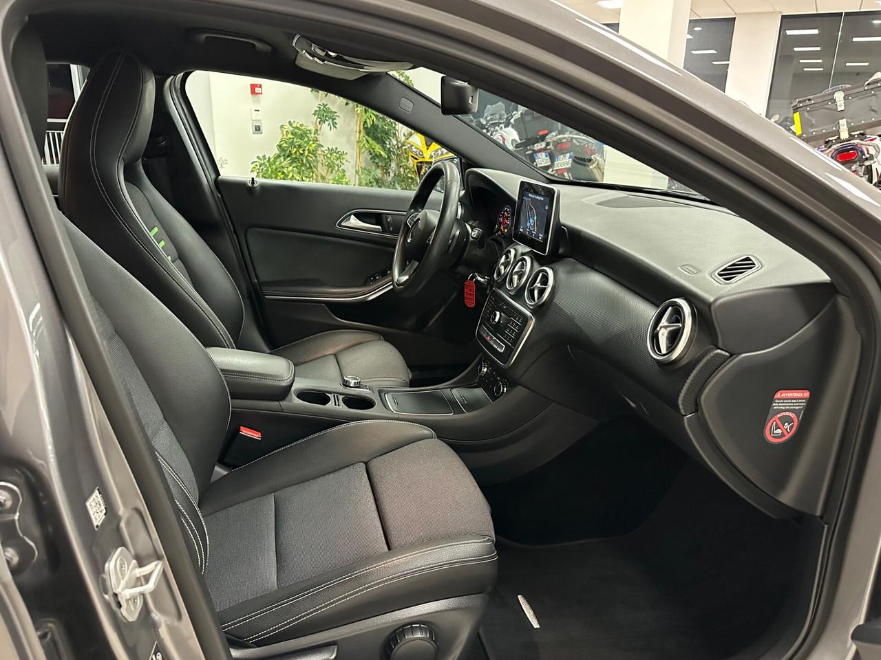 Mercedes-benz A 160 d Automatic Sport 109 Cv - 2017