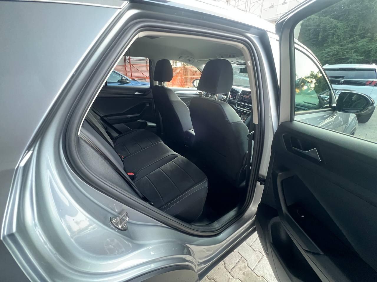 VOLKSWAGEN T-ROC 2.0 TDI SCR 150CV DSG R-LINE