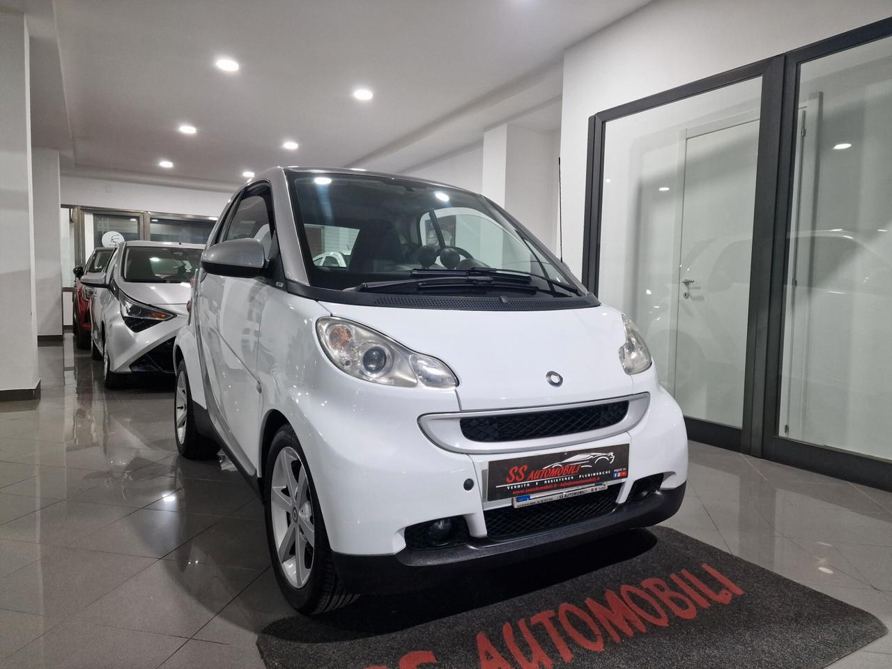 Smart ForTwo 1000 62 kW coupé passion