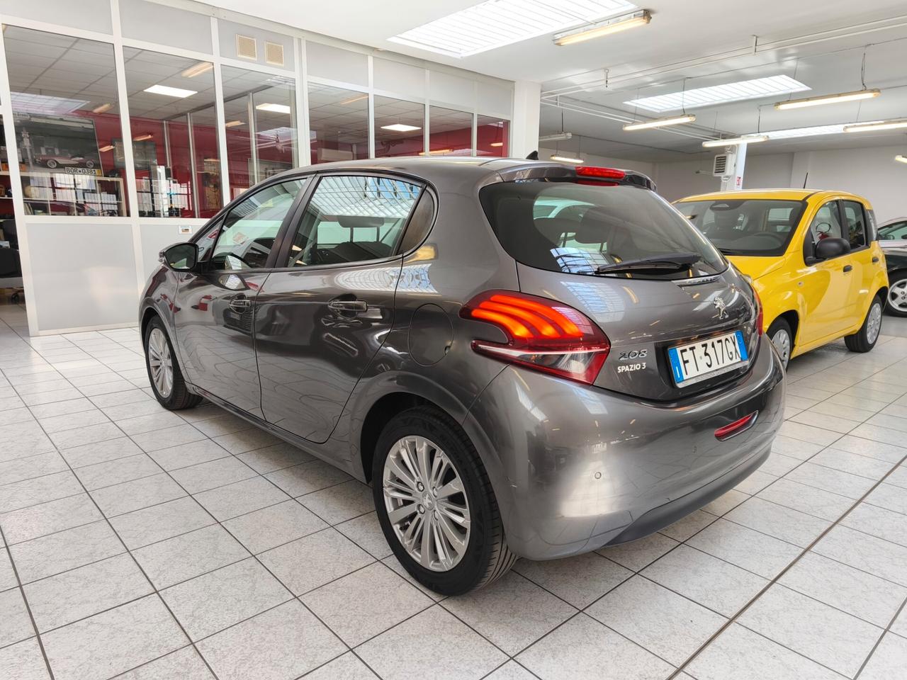 Peugeot 208 PureTech 82 5p. GPL Active