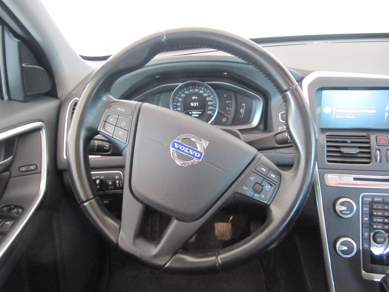 Volvo XC 60 D3 R-design Momentum