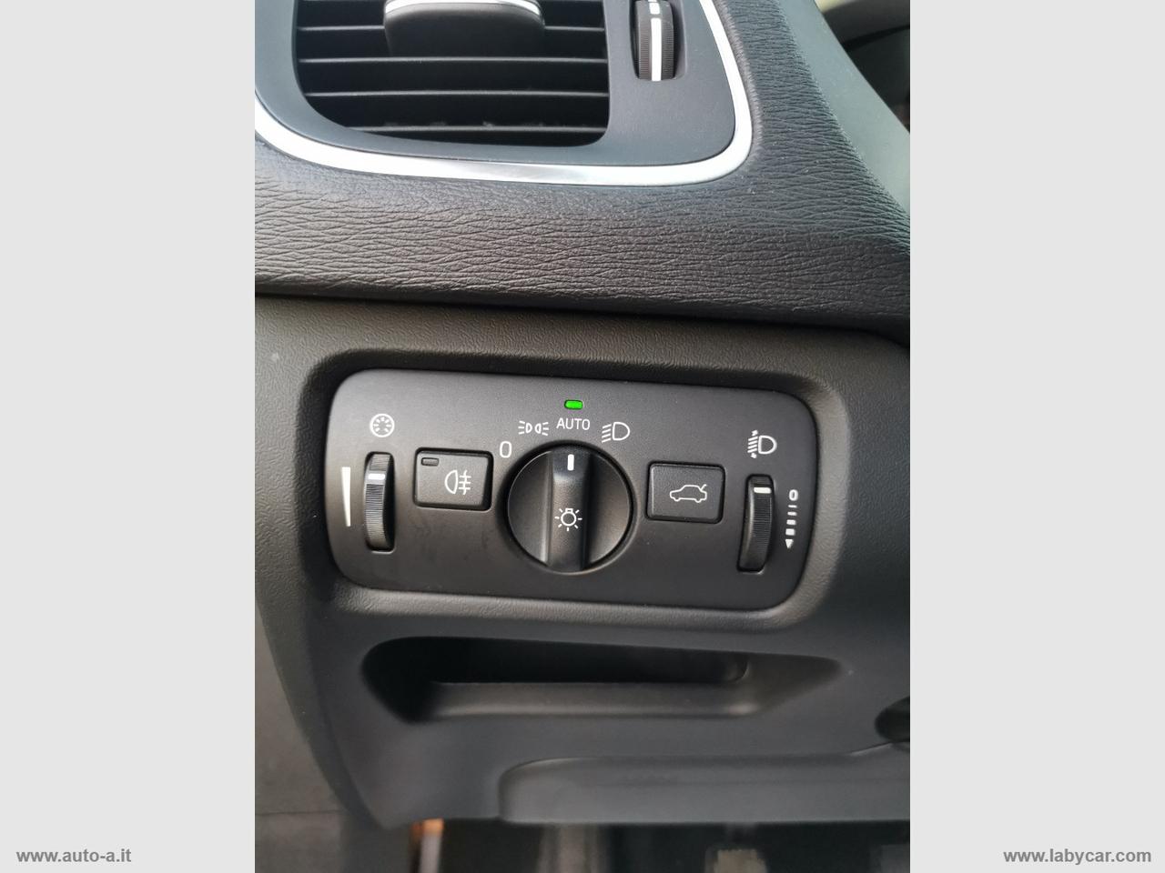 VOLVO V40 D2 Kinetic