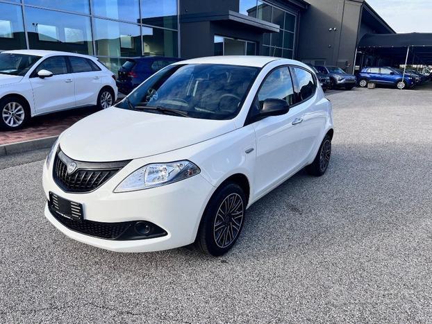 LANCIA Ypsilon 1.0 FireFly 5 porte S&S Hybrid Or