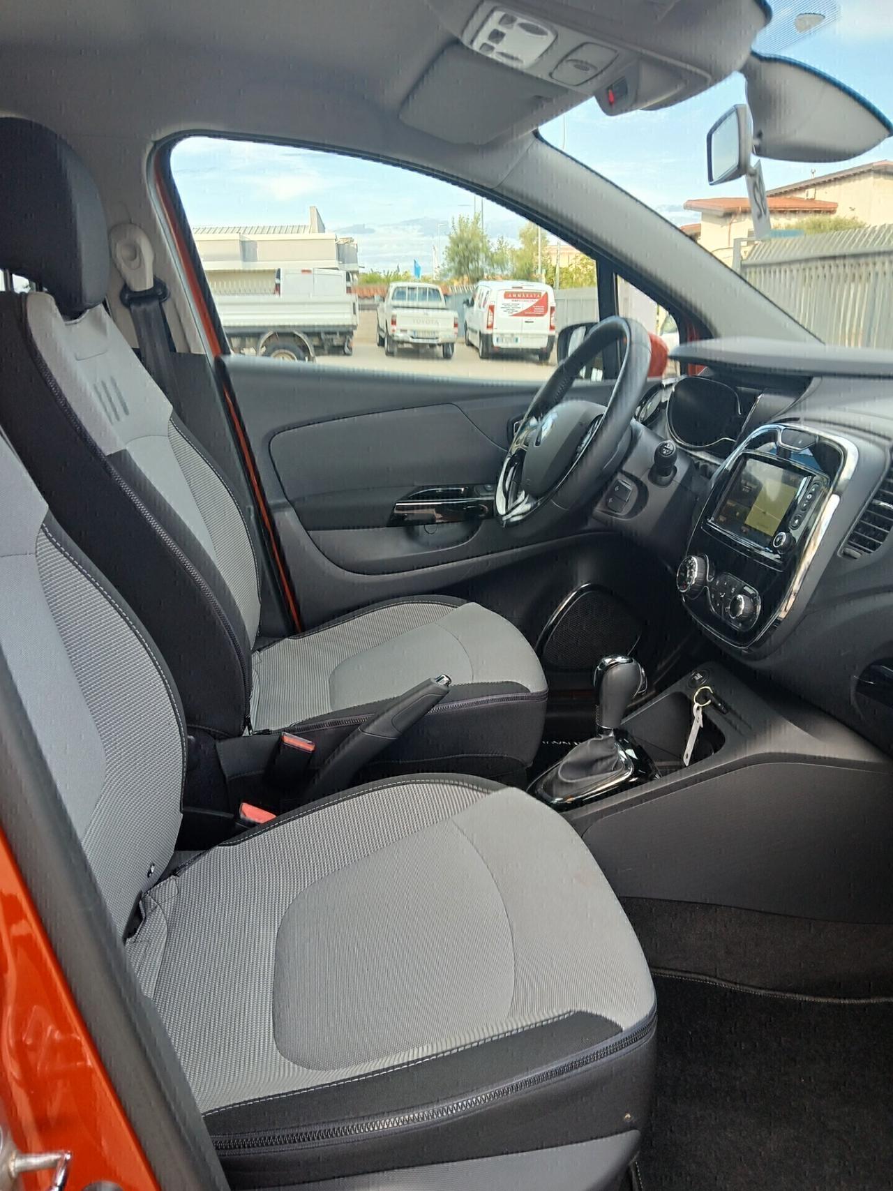 RENAULT Captur Energy R-Link 1.200 TCE 120cv Autom.