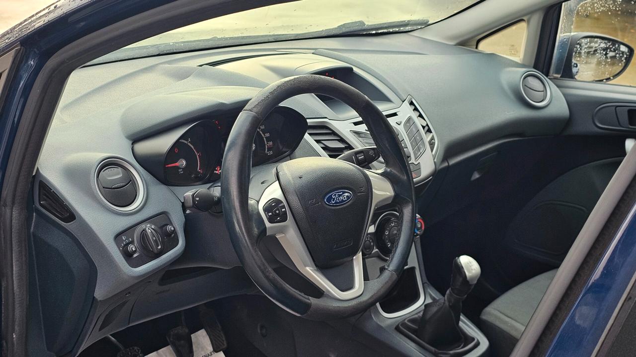 Ford Fiesta 1.4 TDCi 5p. Titanium