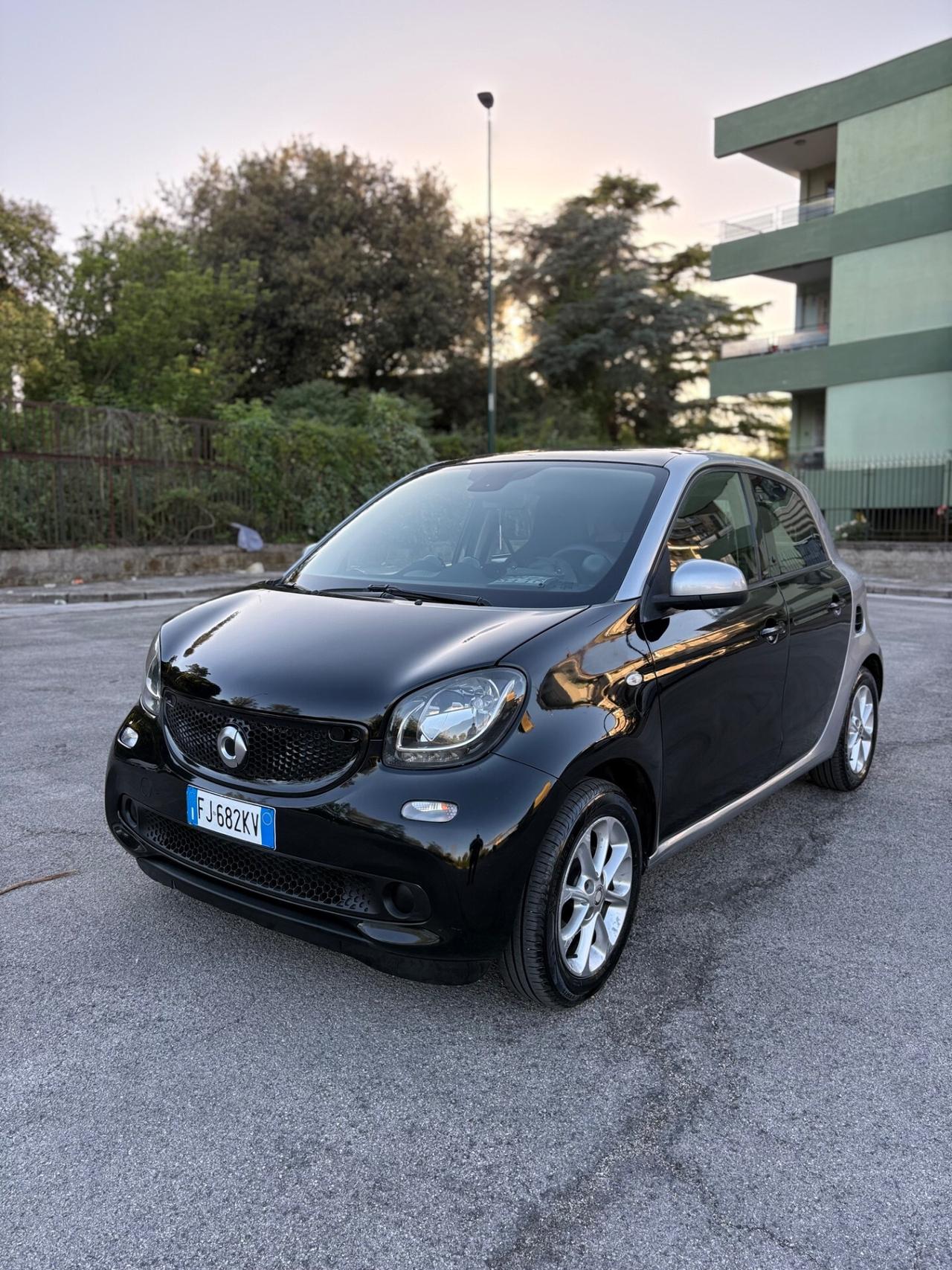 Smart ForFour AUTOMATICA 1.0 Benzina 70cv