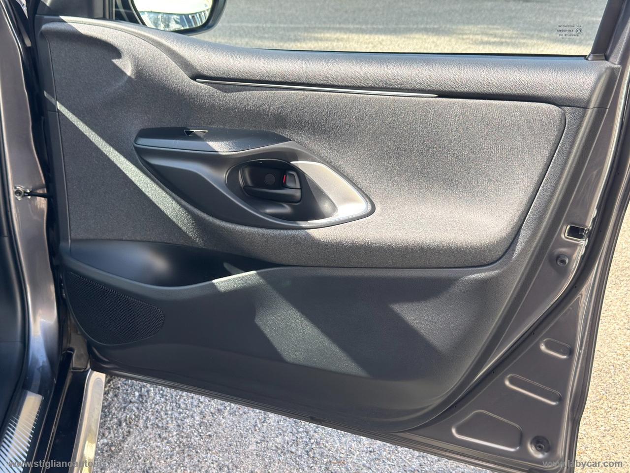 TOYOTA Yaris 1.0 5p. Trend