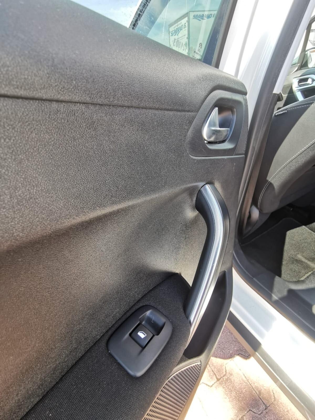 Peugeot 2008 BlueHDi 100 Allure 2017 NAV/RETROC.