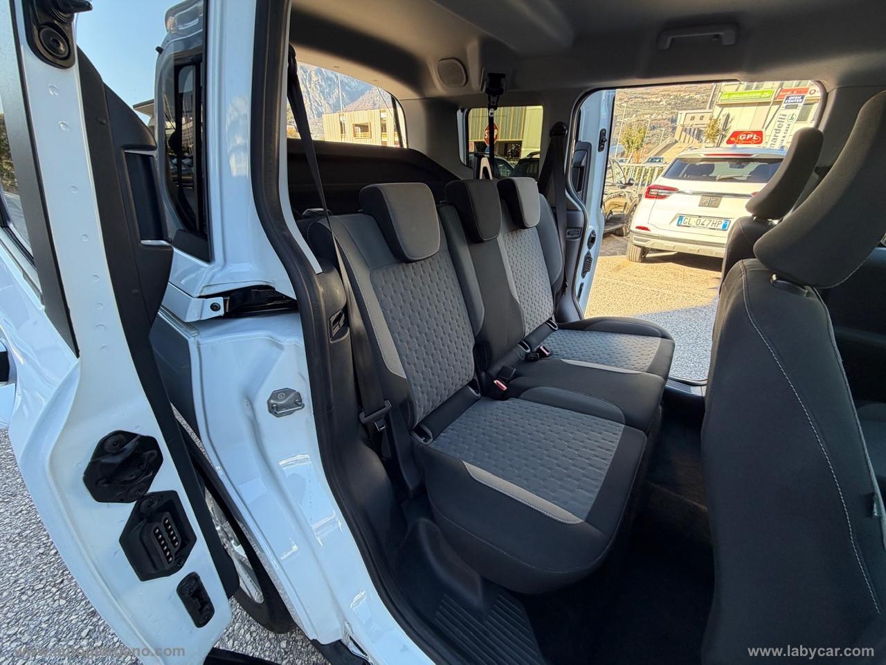 FORD Tourneo Courier 1.0 EcoBoost Pow. Tit. WINTER PACK