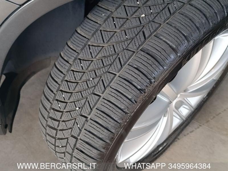 Volkswagen Tiguan Tiguan 2.0 TDI 140 CV 4MOTION Sport & Style*TETTO*TELECAMERA POST*XENON*PDC*