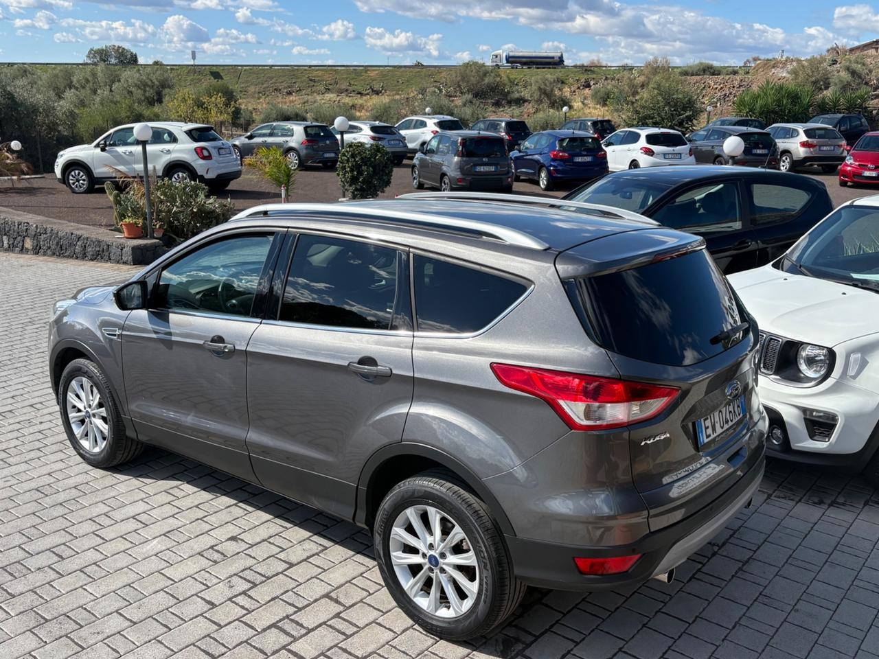 Ford Kuga 2.0 TDCI 140 CV 4WD Titanium