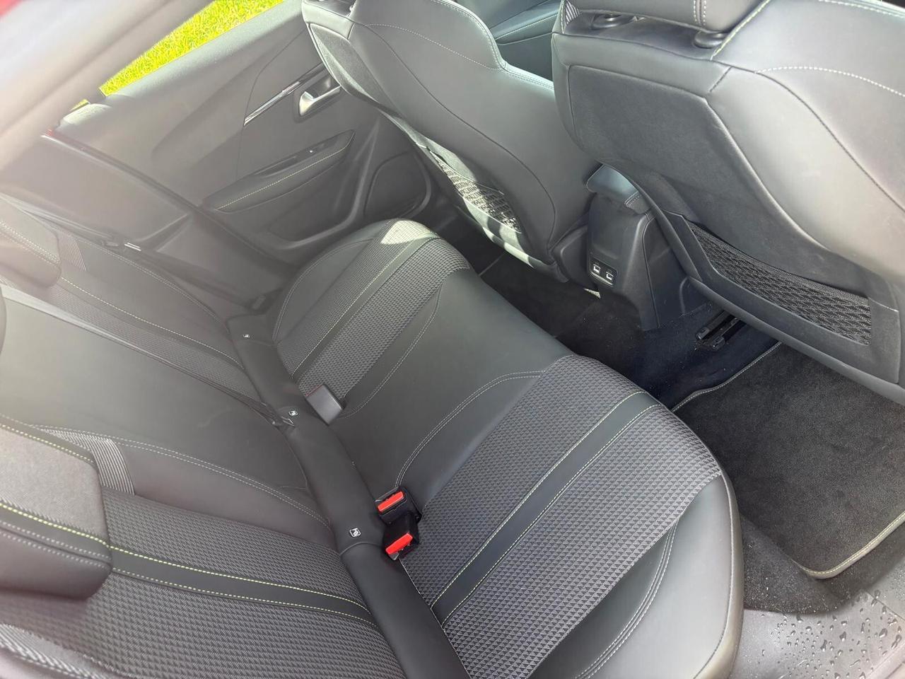 Peugeot 208 PureTech 100 Stop&Start 5 porte GT Line