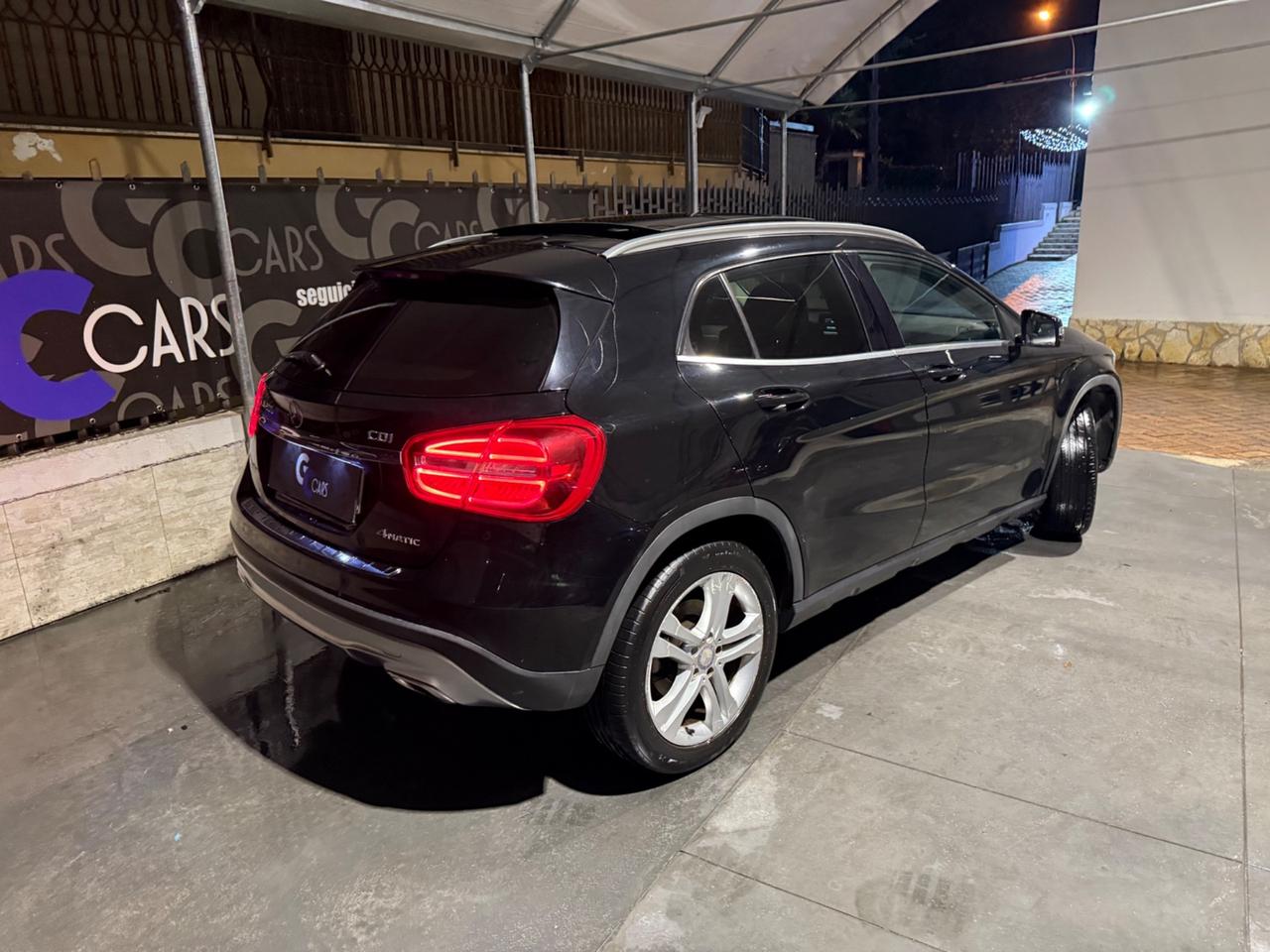 Mercedes GLA 200 d Automatic 4Matic Sport TETTO