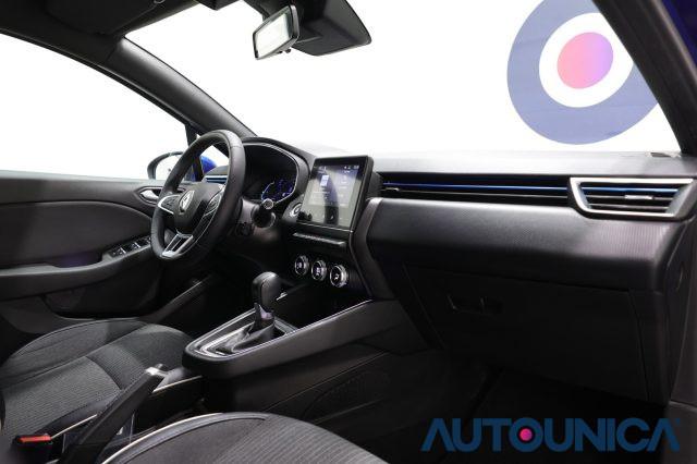 RENAULT Clio FULL HYBRID E-TECH 140 CV AUTOMATICA