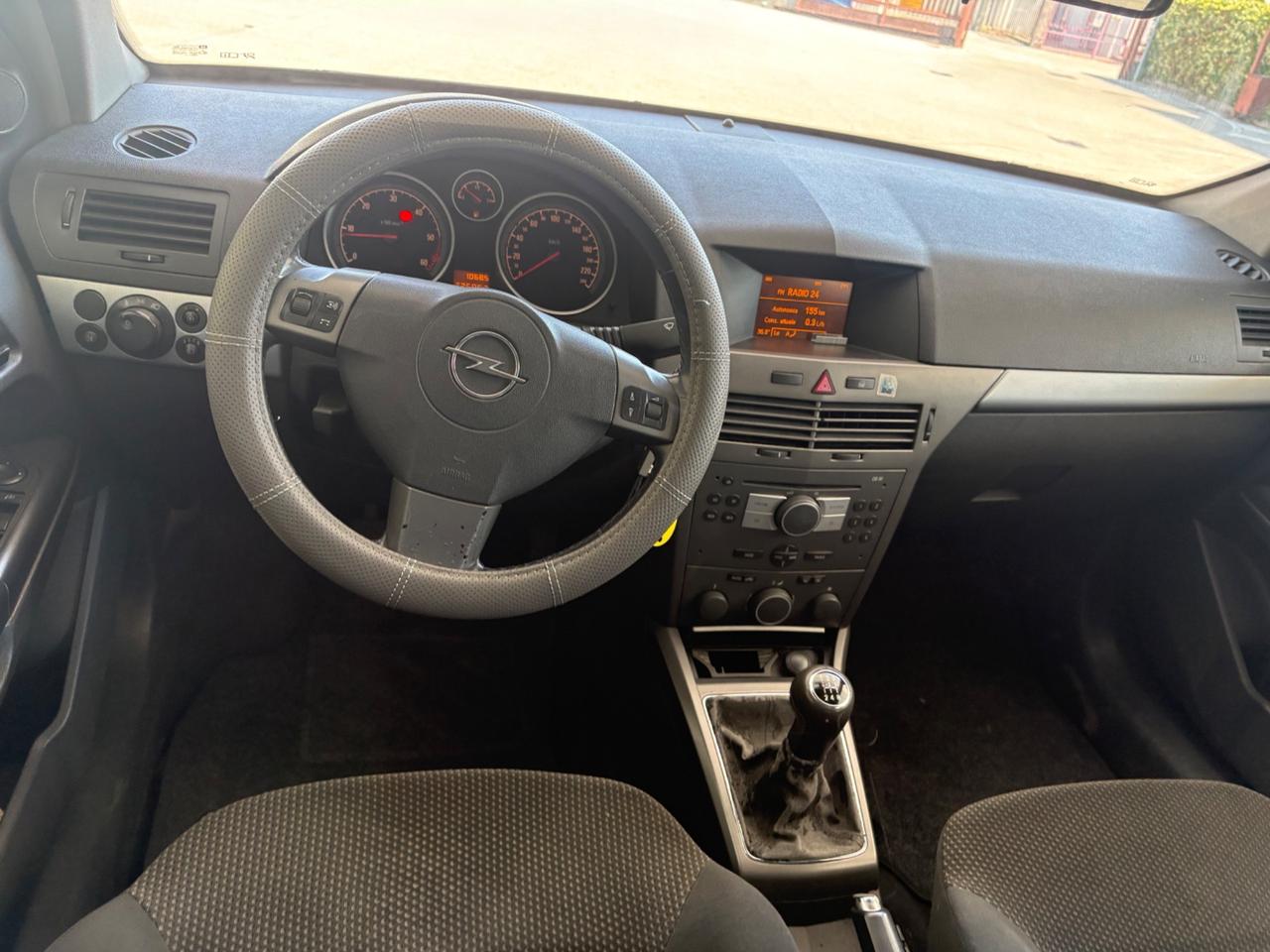 Opel Astra 1.7 CDTI berlina ok neo patentati